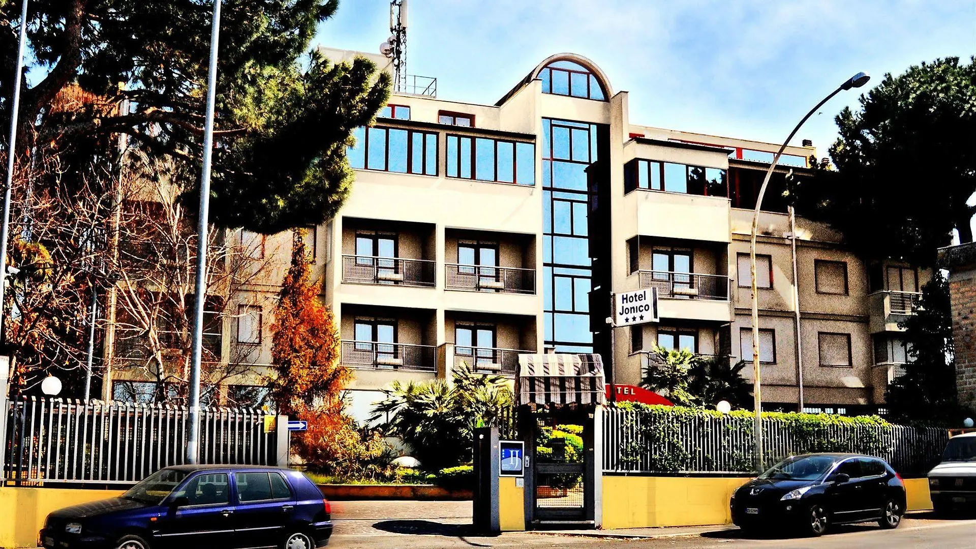 Hotel Jonico Roma 3*,