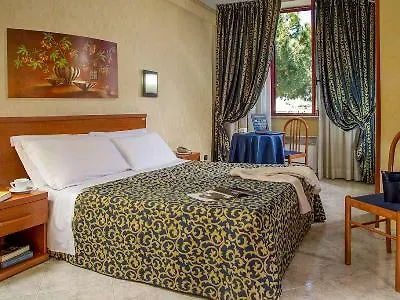 Hotel Jonico Rom 3*,  Italien